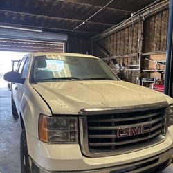 2008 Gmc Sierra 2500 lmm Duramax Part Out / Parts 