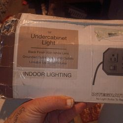 Under Cabinet Light