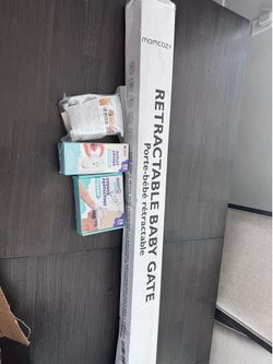 Momcozy baby gate & safety items