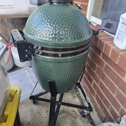 medium big green egg 