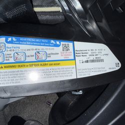 Safety 1st Grow and Go Sprint Convertible Car Seat – Like New