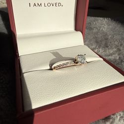 Helzberg 14K Rose Gold 0.75ctw Natural Diamond Engagement Ring - Brand New, Never Worn w/ Receipt and Box