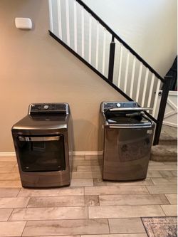 LG Washer and FREE LG gas dryer
