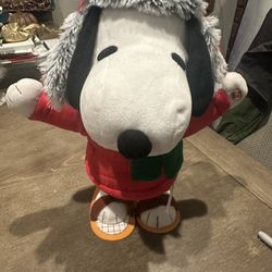 Animated Winter Snoopy – Sings & Dances! 