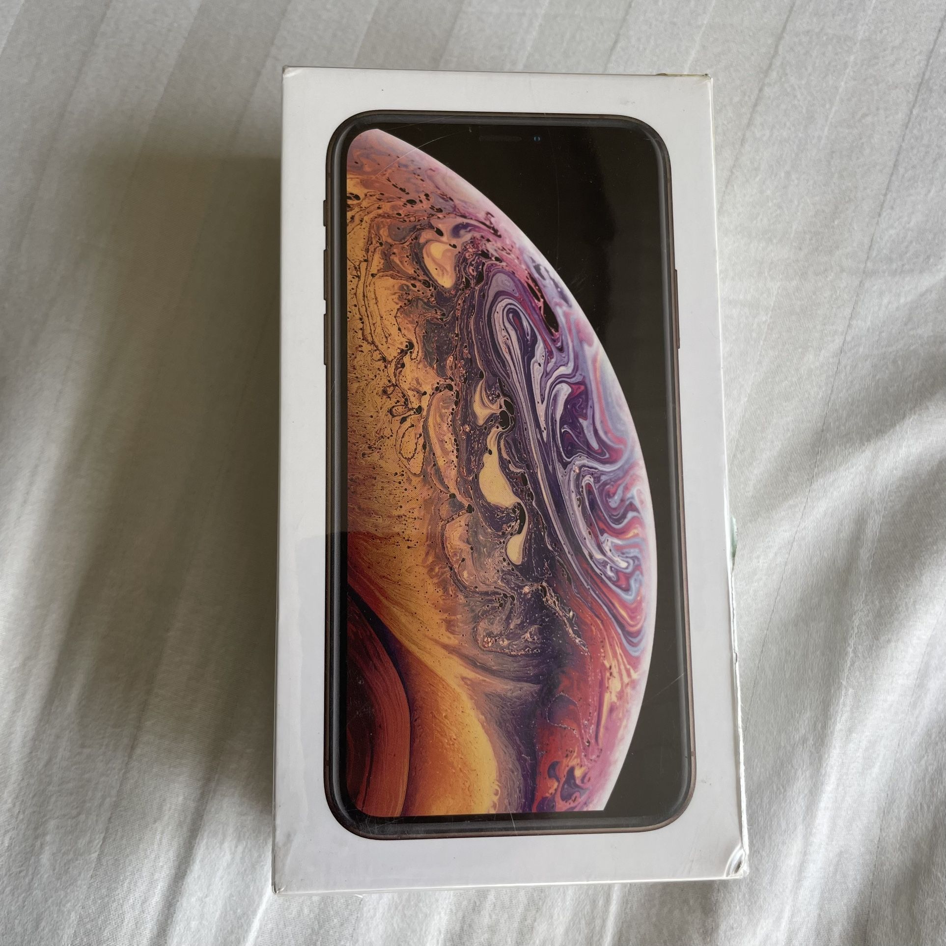 New Unlocked Gold Apple iPhone XS 64gb