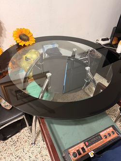 Round glass dining table