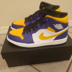 Air Jordan 1 Mid "Lakers"