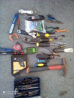 Mixed Hand Tool Lot