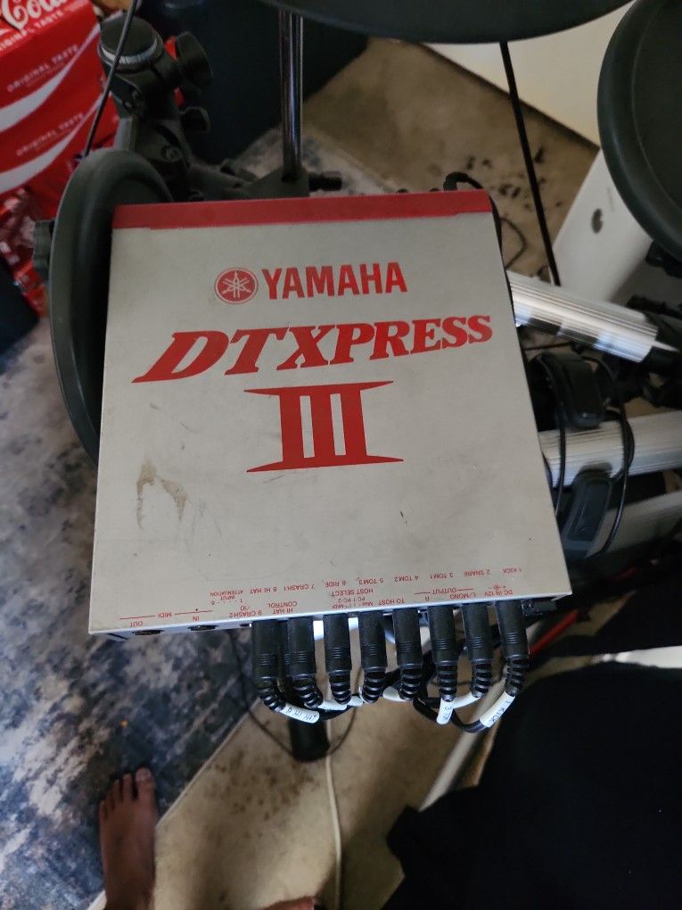 Yamaha Digital Drums Set With 2 Pedal Dtexpress III