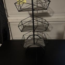 Standing 3 tier Shelf 