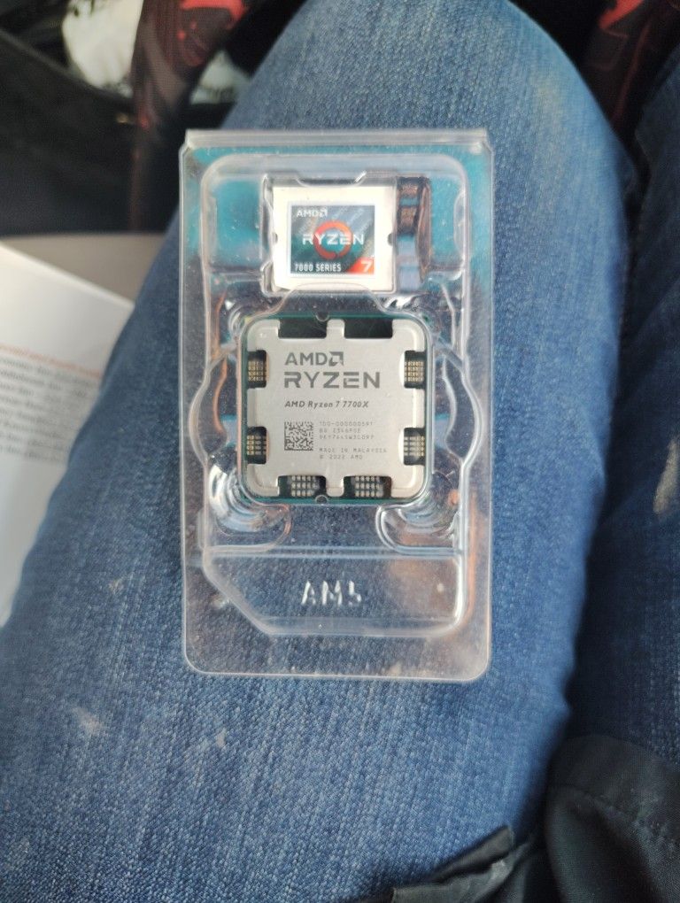 AMD RYZEN 7 7000 Series