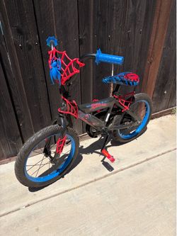 Spider-Man Bike for Age 4-6, Rarely Used