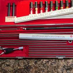 Professional Lettering Set.   Trinor 901-sl