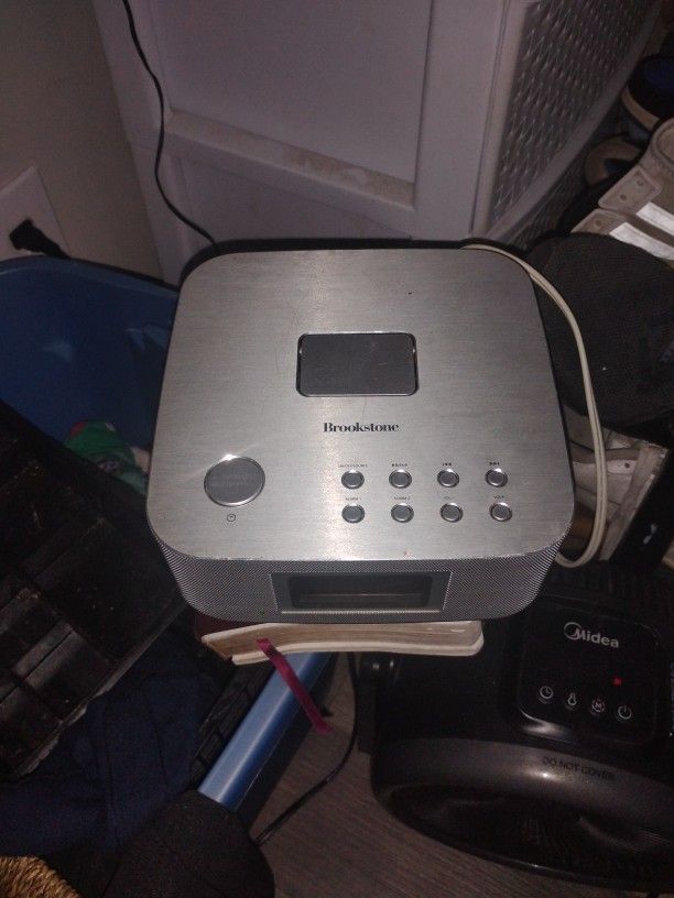 The Brookstone alarm clock