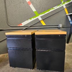 Small Mobile Pedestals 