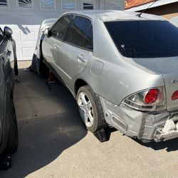 Parts Lexus IS 300