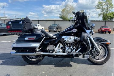 2007 Harley-Davidson FLHTCUI Ultra Classic Electra Glide model.