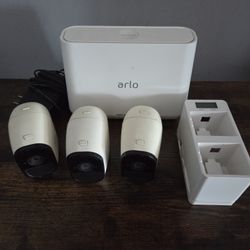 Arlo Home Security Camera Set