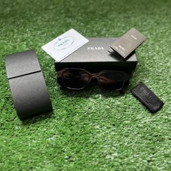 Black Sunglasses 