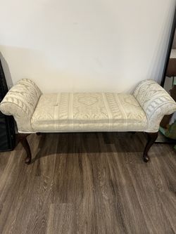 Vintage Style Rolled Arm Bench - Entryway or Bed End Settee - Cream Damask