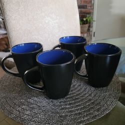 Coffee Cups. Set Of 4. No Chips Or Cracks. Like New. 