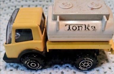 Vintage Small Tonka Oil Truck