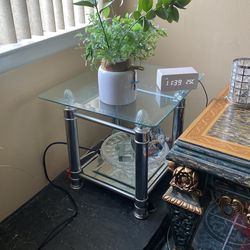 square end table