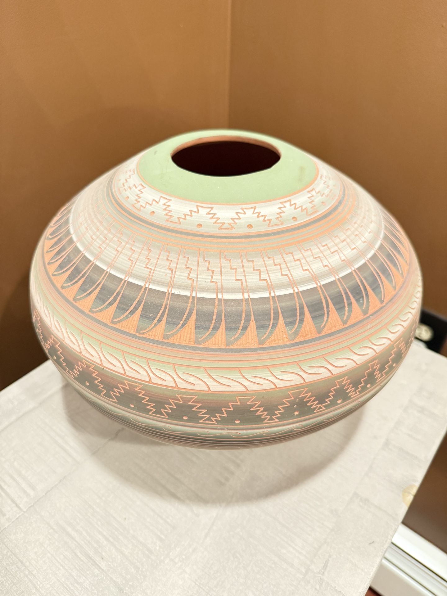 10” x 13” Carol & David Willie Navajo Signed Native American Hand Made Pottery Vase