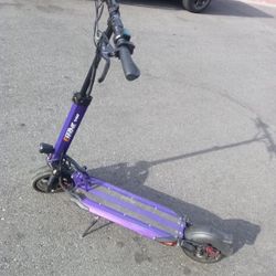 Emove Cruiser Electric Scooter 