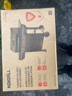 NexGrill Five Burner Gas Grill With Side Burner