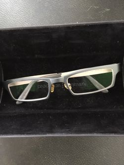 Neodesign eyeglases with case