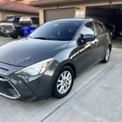 2016 Toyota Yaris