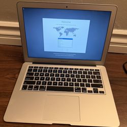 Apple Macbook Air 13" MQD32LL/ 2017 1.80 GHz i5 256GB SSD WiFi...