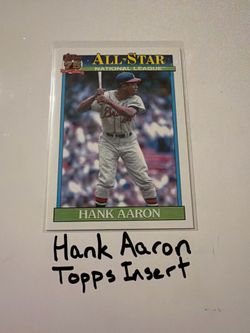 Hank Aaron Atlanta Braves Hall of Fame Outfielder Topps Short Print Insert Card.