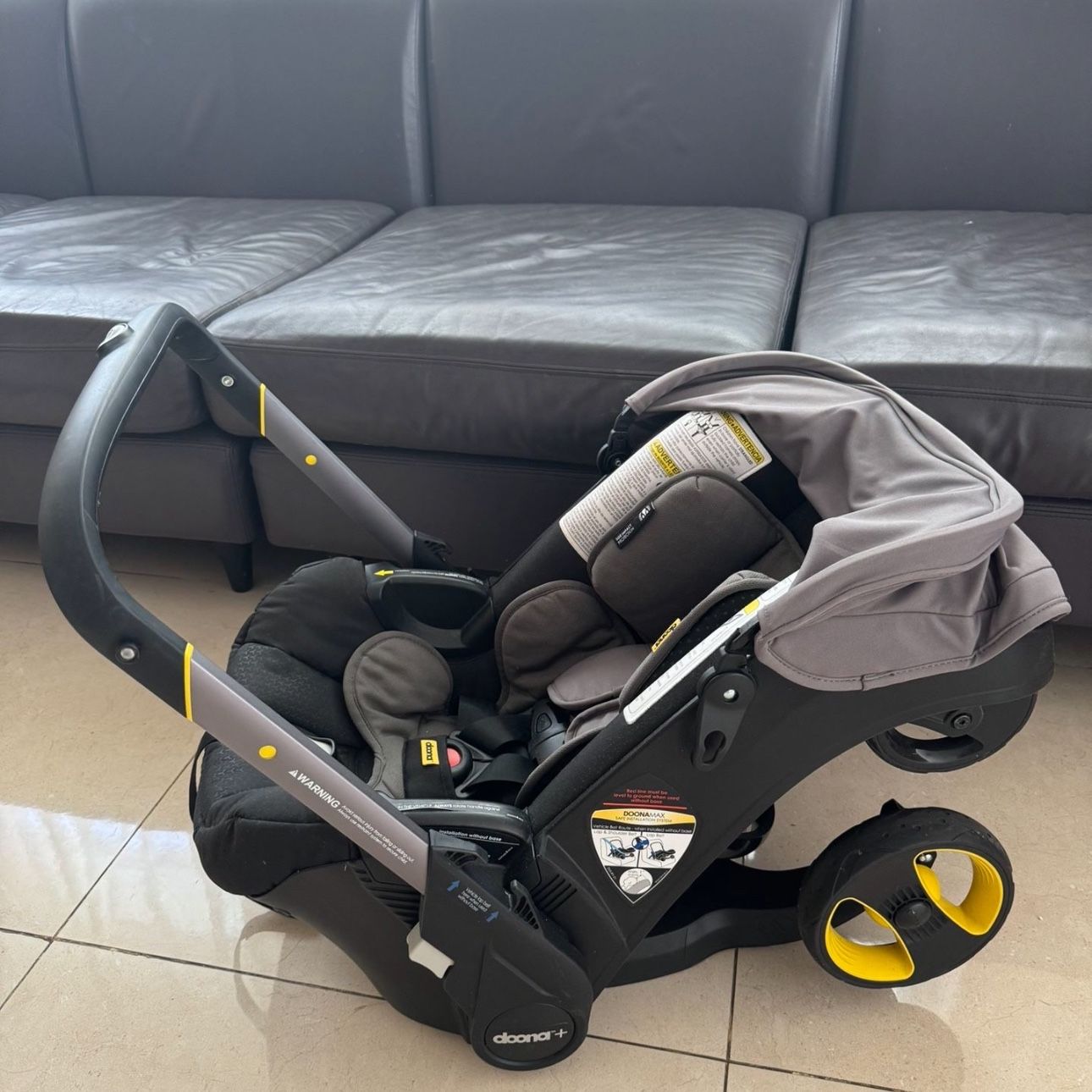 Doona Baby Car Seat Stroller Very for Sale in Sunny Isles Beach, FL -  OfferUp