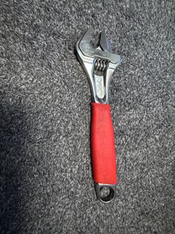 Snap-on 8” flank drive plus adjustable wrench