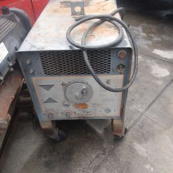 Welder For Parts Or Restore Don't Know If It Works As Is 100 Dollars