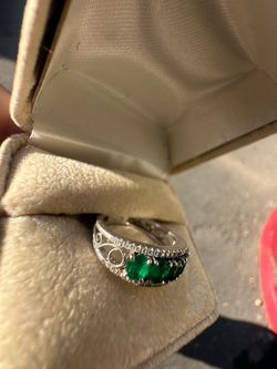 14k white gold ring with real diamonds