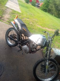 Suzuki Enduro Dirtbike