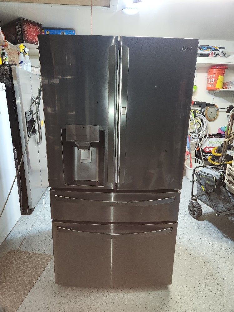 LG 36" 4 Door W/ Door In Door Craft Ice Refrigerator