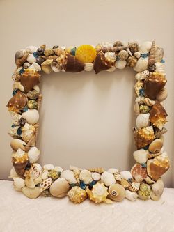 Sea Shells Wreath