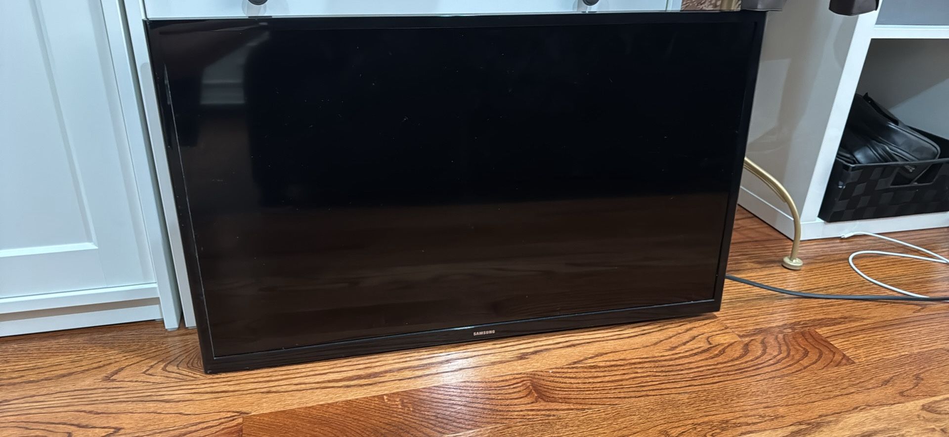 Samsung 32 Inch SMART TV