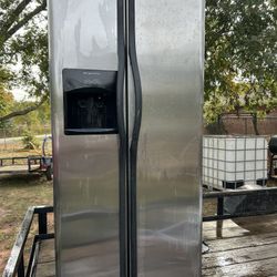 Frigidaire Side By Side Refrigerator 