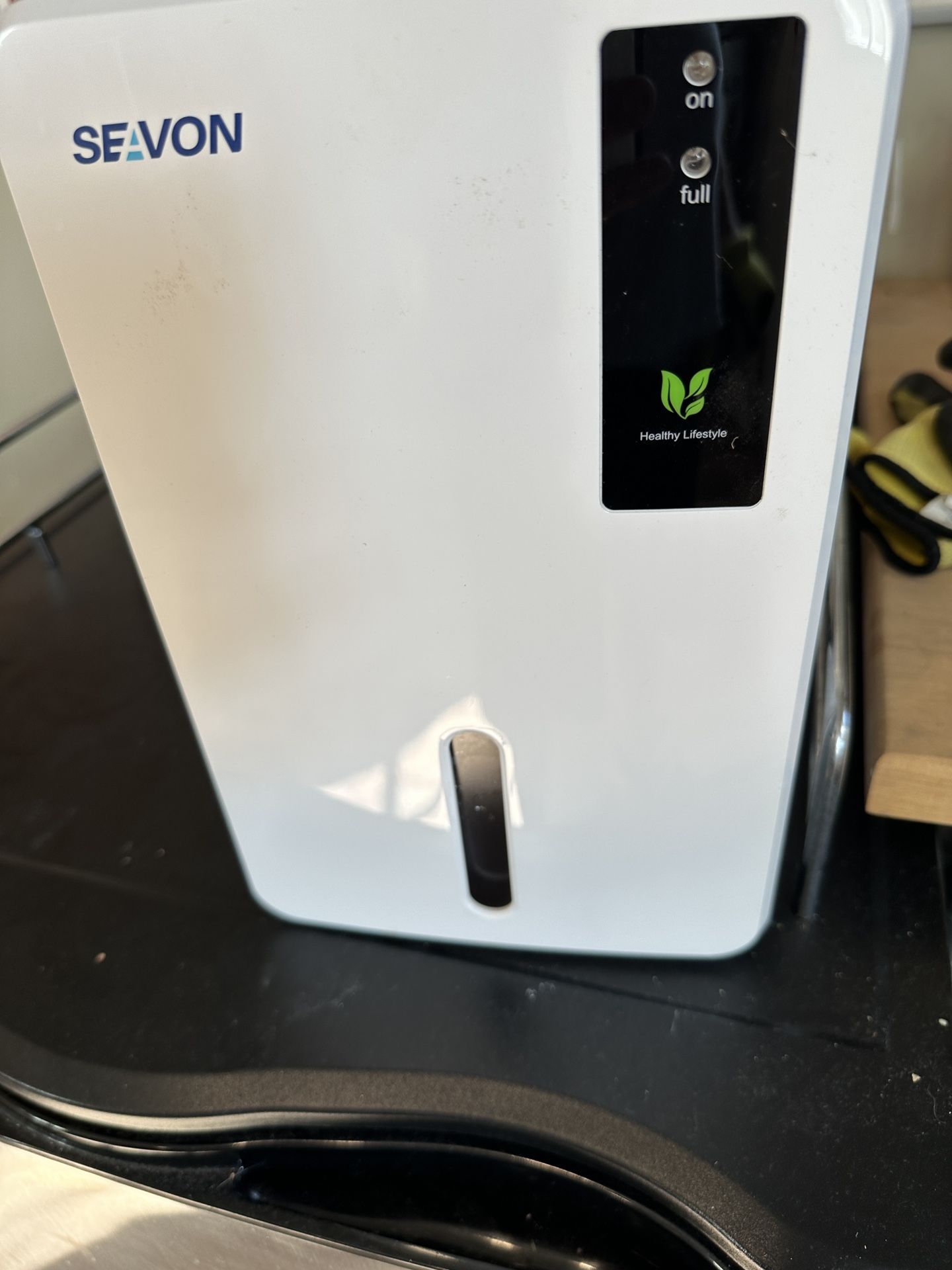 Dehumidifier Retails For $60, Selling For $40