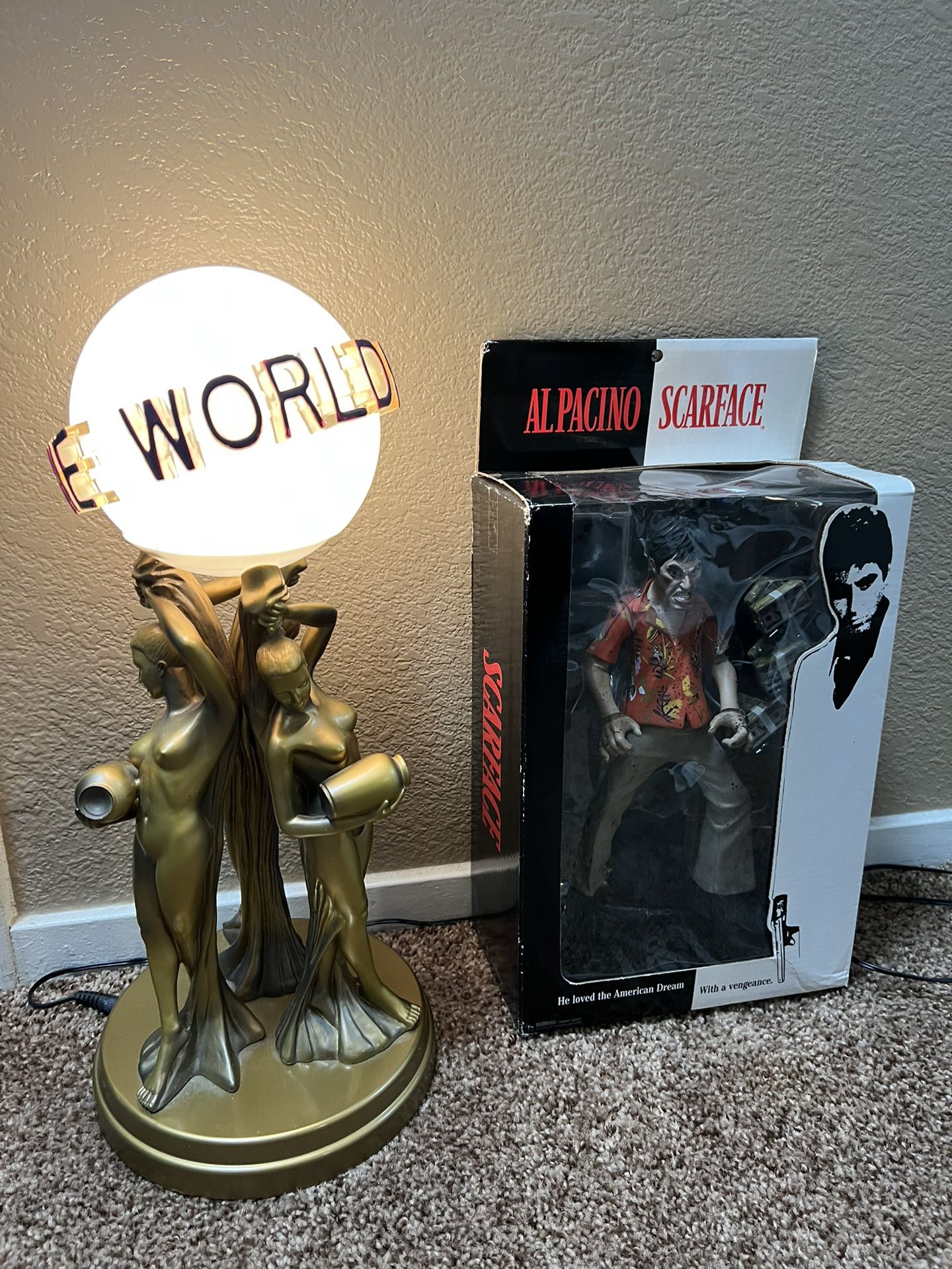 Scarface Rare Lamp And Tony Montana Action Figure