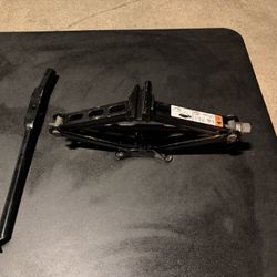 Jack With Breaker Bar 