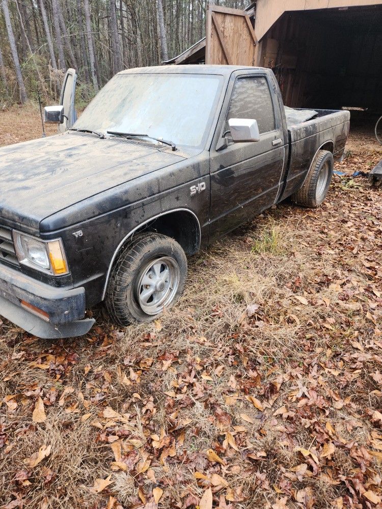 Chevy S10 Black for Sale in Conyers, GA OfferUp