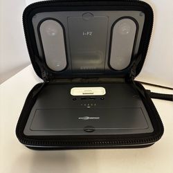 Sonic Impact I-F2 Portable iPod Speaker And Dock