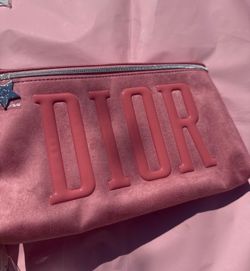 DlOR makeup velvet pouch brand new in box authentic Amazing