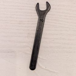 Wrench, 3.5 inch